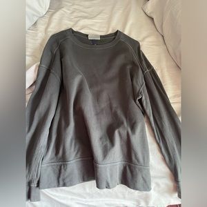 women’s gray crewneck